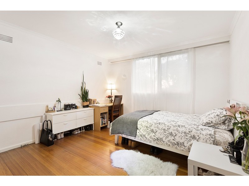 26 Longbourne Avenue, Notting Hill VIC 3168