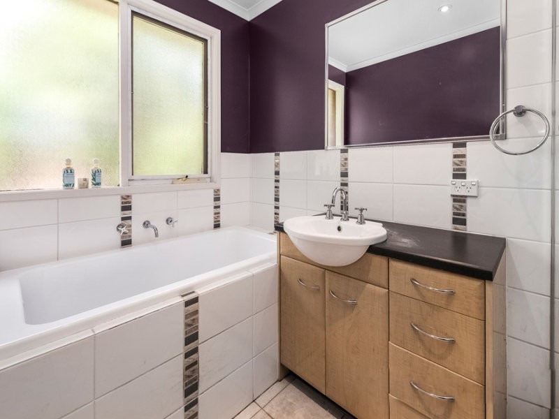 20 King Arthur Drive, Glen Waverley VIC 3150