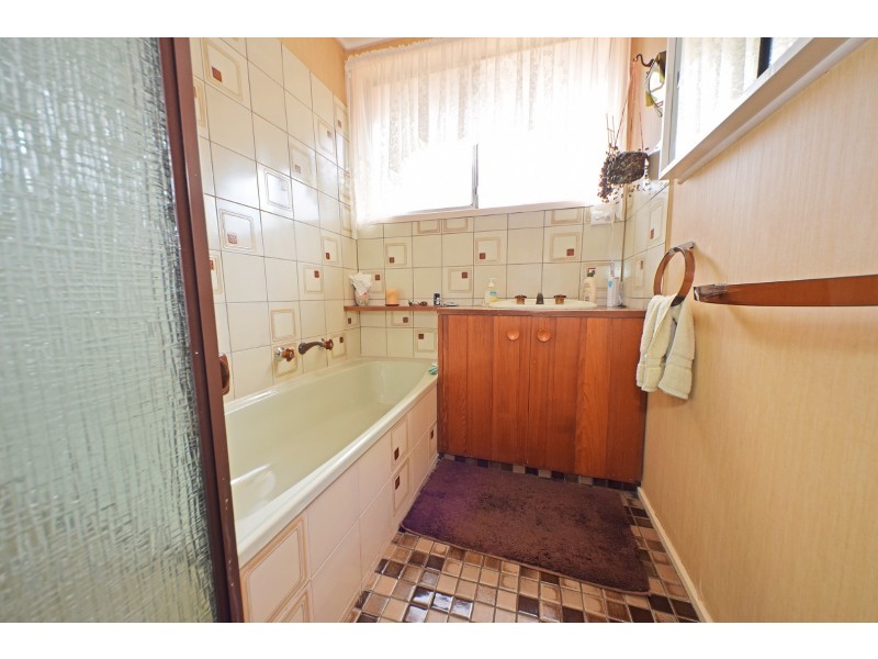 25 Saniky Street, Notting Hill VIC 3168