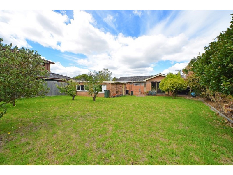 25 Saniky Street, Notting Hill VIC 3168