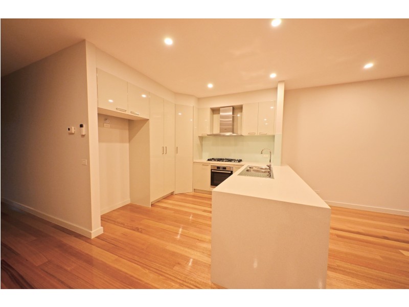 53 Delmore Crescent, Glen Waverley VIC 3150