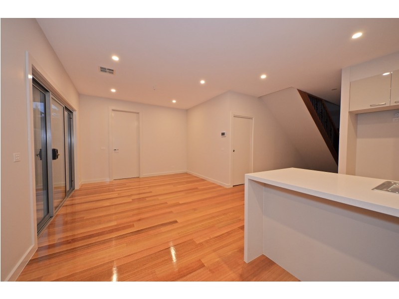 53 Delmore Crescent, Glen Waverley VIC 3150