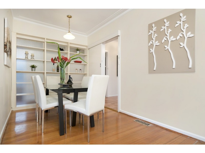 2 Warrina Court, Burwood East VIC 3151