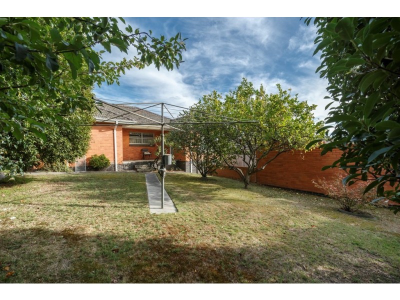 16 Wadham Parade, Mount Waverley VIC 3149