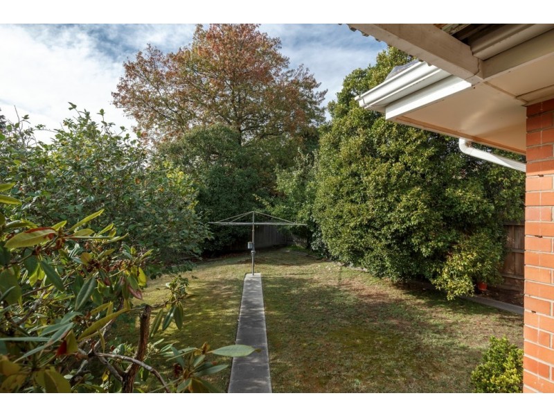 16 Wadham Parade, Mount Waverley VIC 3149