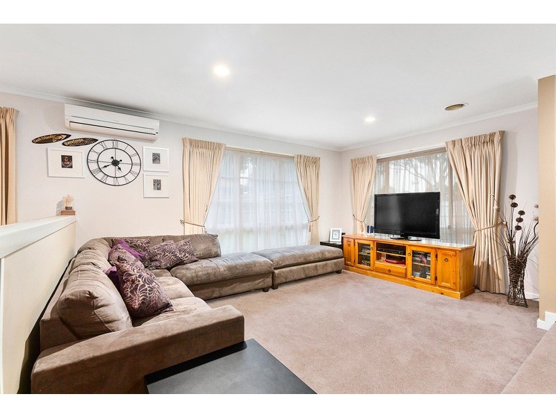 19 Clauscen Drive, Rowville VIC 3178