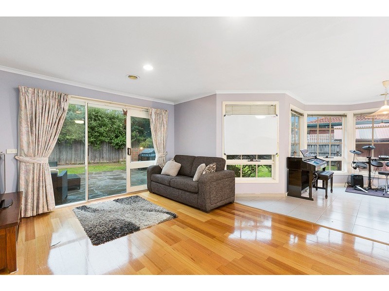 19 Clauscen Drive, Rowville VIC 3178