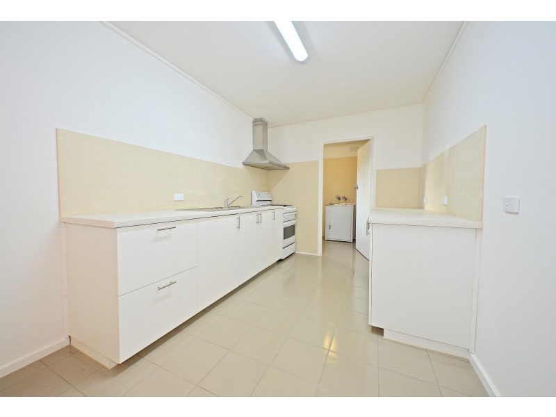 21 Akuna Avenue, Notting Hill VIC 3168