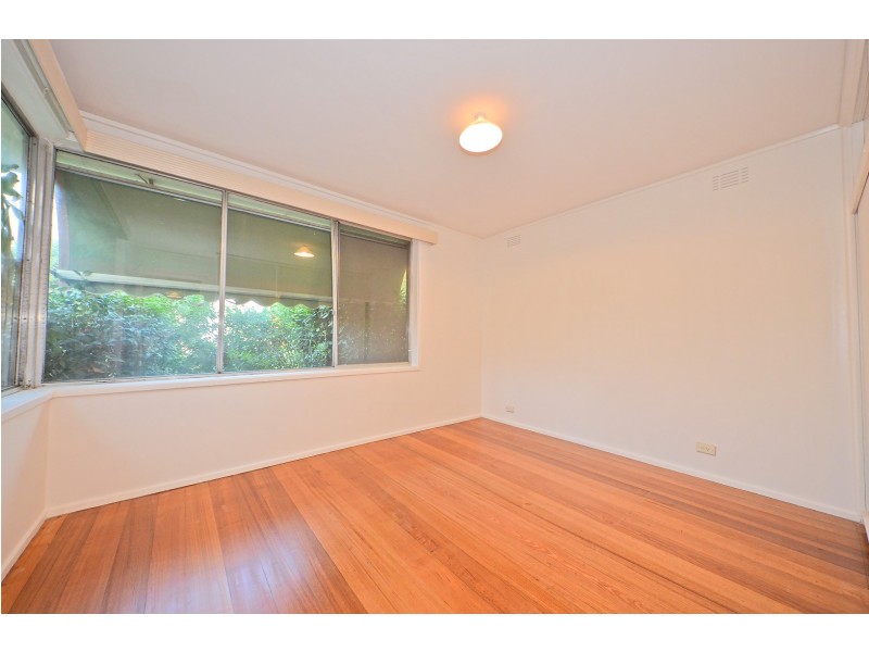 21 Akuna Avenue, Notting Hill VIC 3168