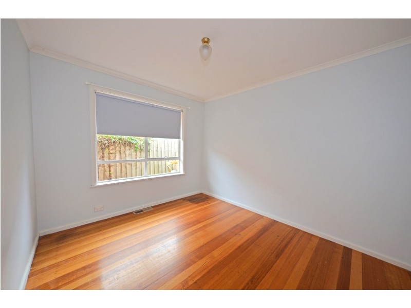 31 Kincumber Drive, Glen Waverley VIC 3150
