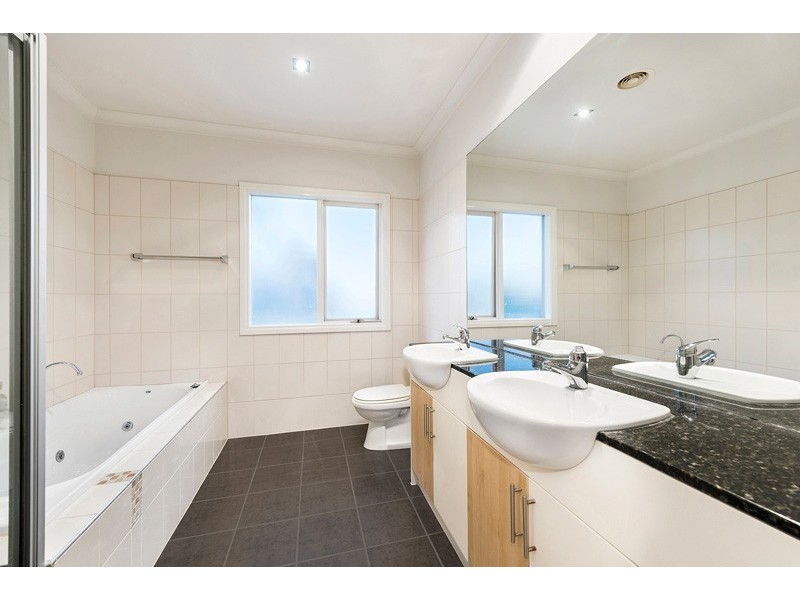 5/781 Waverley Road, Glen Waverley VIC 3150