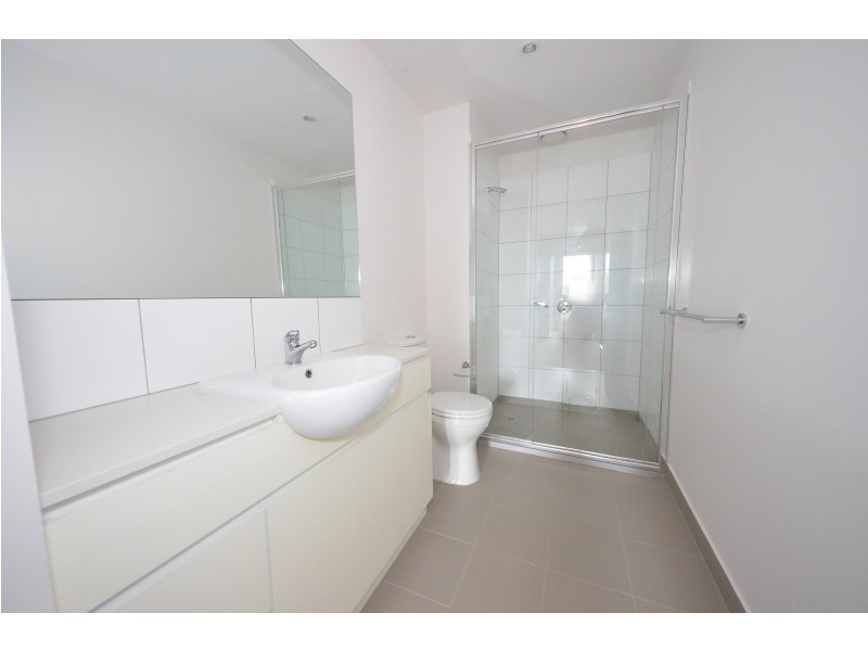 211/8 Power Avenue, Ashwood VIC 3147