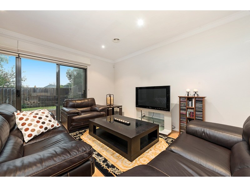 33 Cookson Way, Burwood VIC 3125