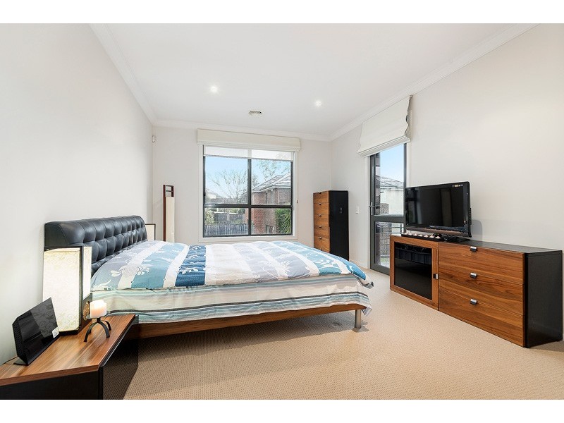 33 Cookson Way, Burwood VIC 3125
