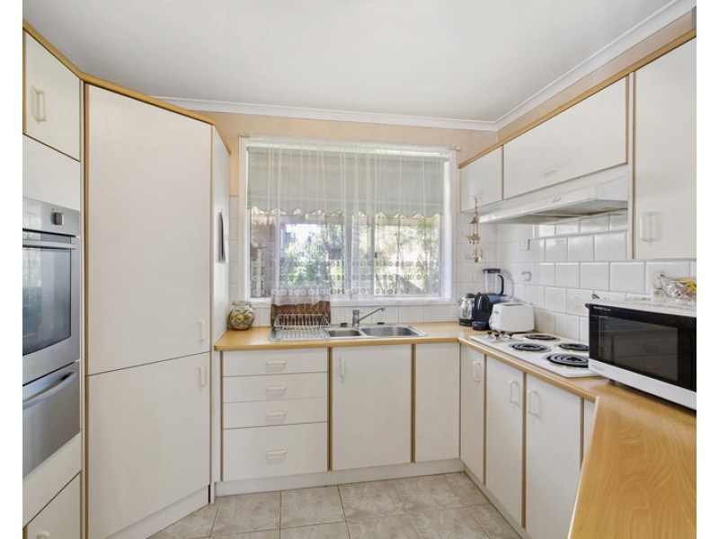 22 Risdon Drive, Notting Hill VIC 3168