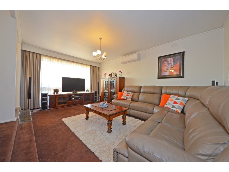 21 Somerset Drive, Dandenong North VIC 3175