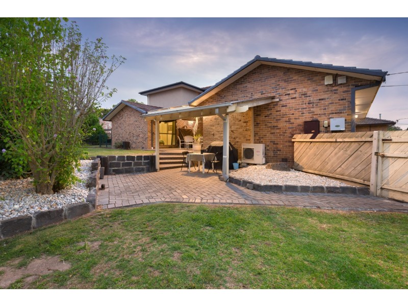 21 Somerset Drive, Dandenong North VIC 3175