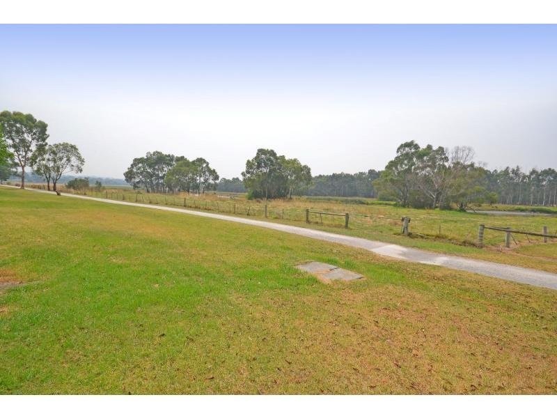 58 Knights Drive, Glen Waverley VIC 3150