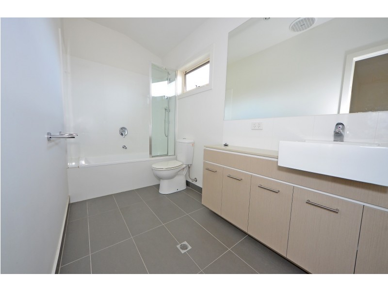 4/43-45 Winbirra Parade, Ashwood VIC 3147