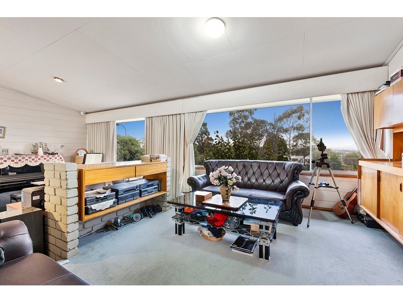 6 Fairview Avenue, Wheelers Hill VIC 3150