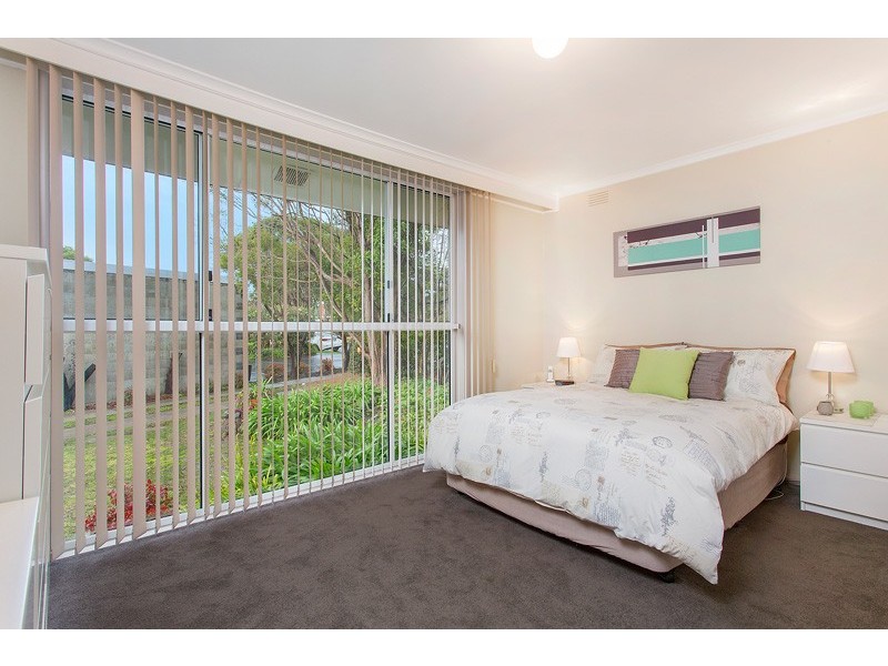 25 Westerfield Drive, Notting Hill VIC 3168