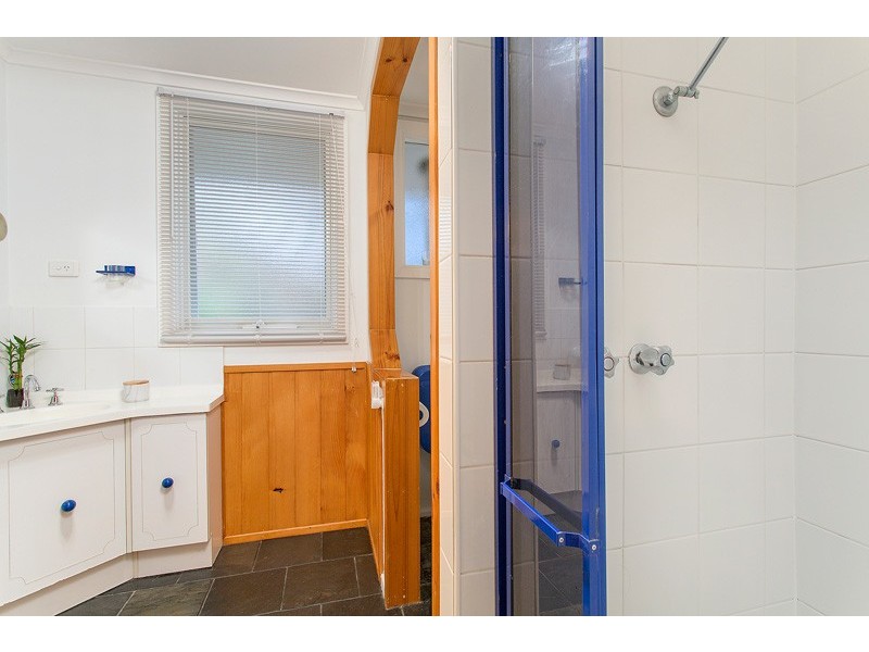 25 Westerfield Drive, Notting Hill VIC 3168