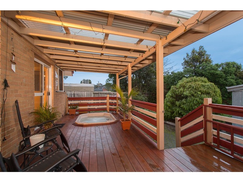25 Westerfield Drive, Notting Hill VIC 3168