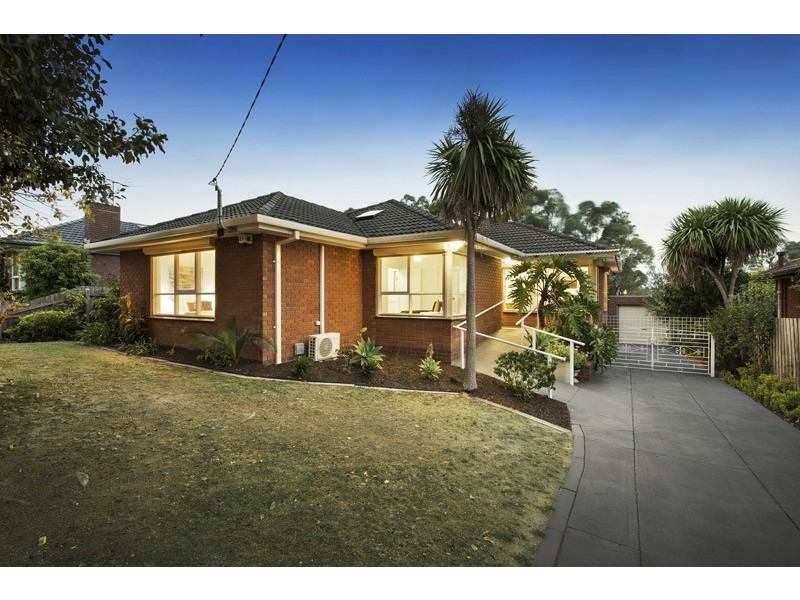62 Ivanhoe Street, Glen Waverley VIC 3150