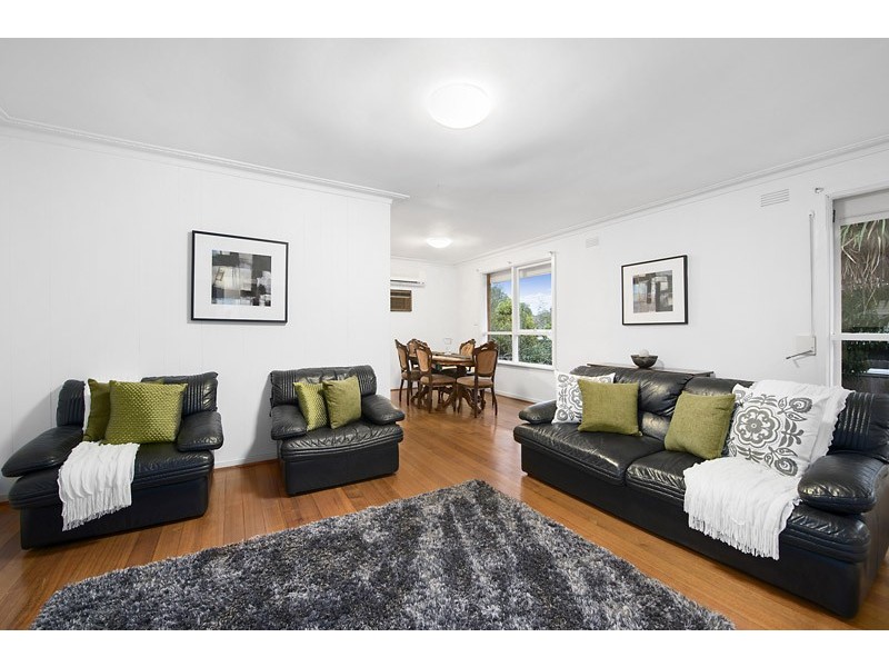 62 Ivanhoe Street, Glen Waverley VIC 3150