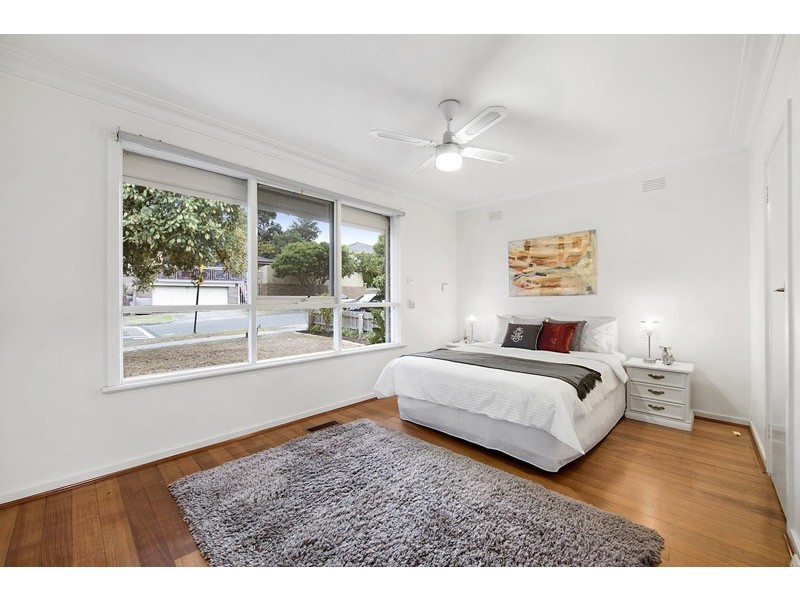 62 Ivanhoe Street, Glen Waverley VIC 3150