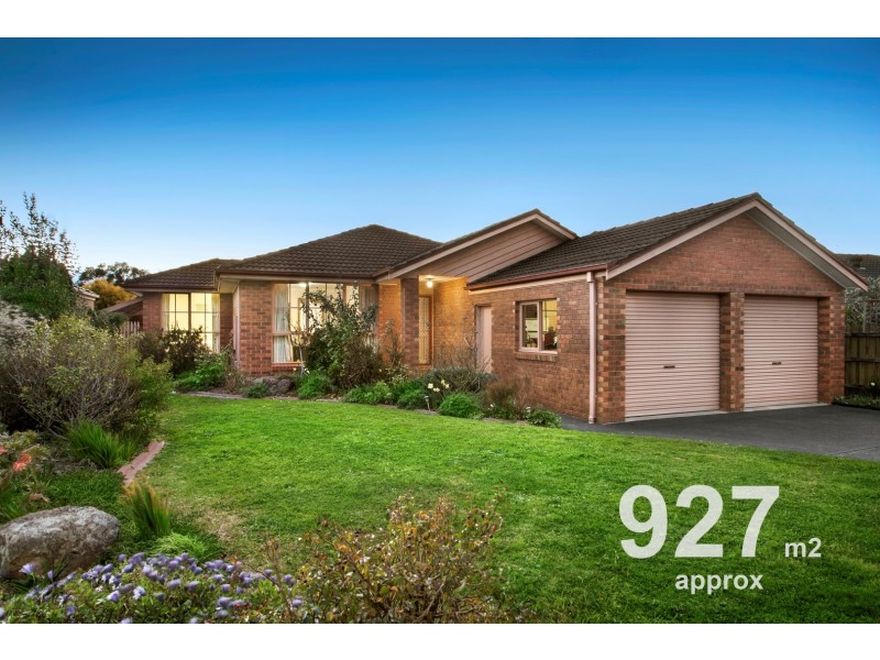 10 Bemboka Court, Wantirna South VIC 3152