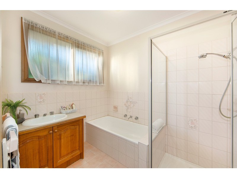 10 Bemboka Court, Wantirna South VIC 3152