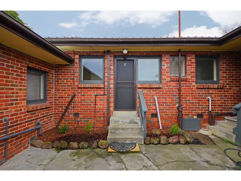 2/114-116 High Street Road, Ashwood VIC 3147