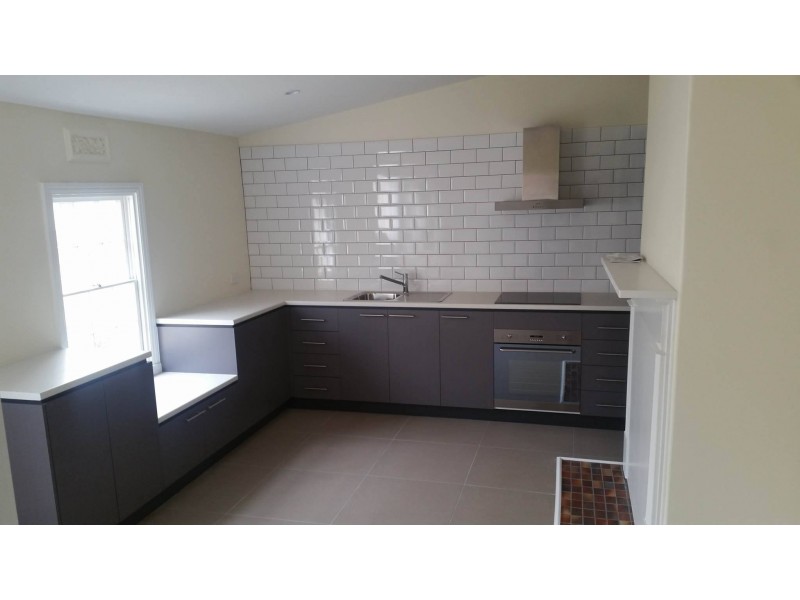 110 Giblin Street, Lenah Valley TAS 7008