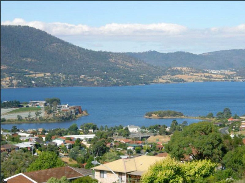 2 Hardman Court, Rosetta TAS 7010
