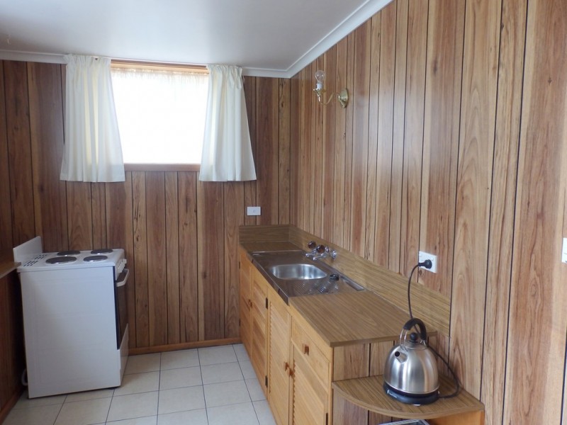 5a St Helens Street, Lindisfarne TAS 7015