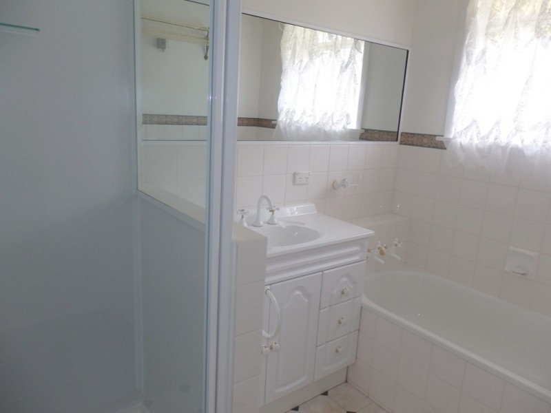 5 St Helens Street, Lindisfarne TAS 7015