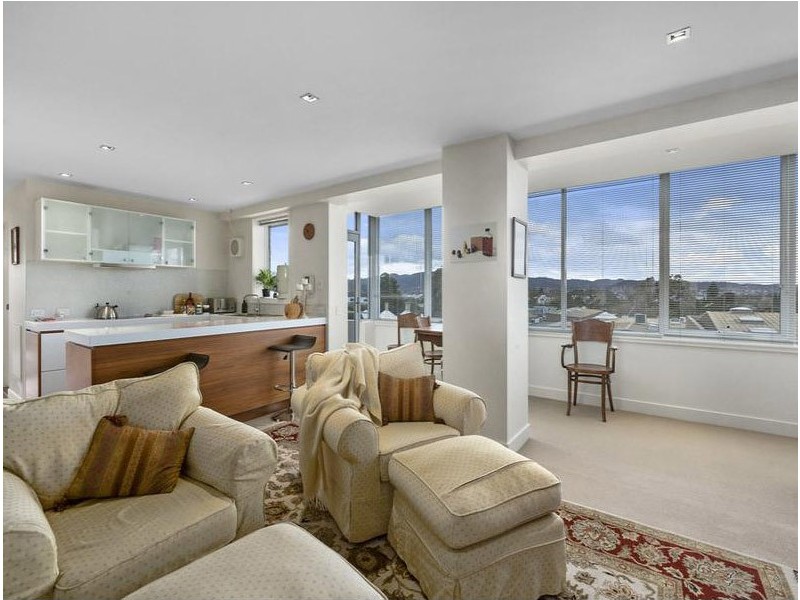 4b/33 Tower Road, New Town TAS 7008
