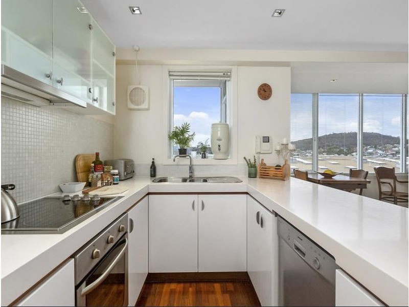 4b/33 Tower Road, New Town TAS 7008