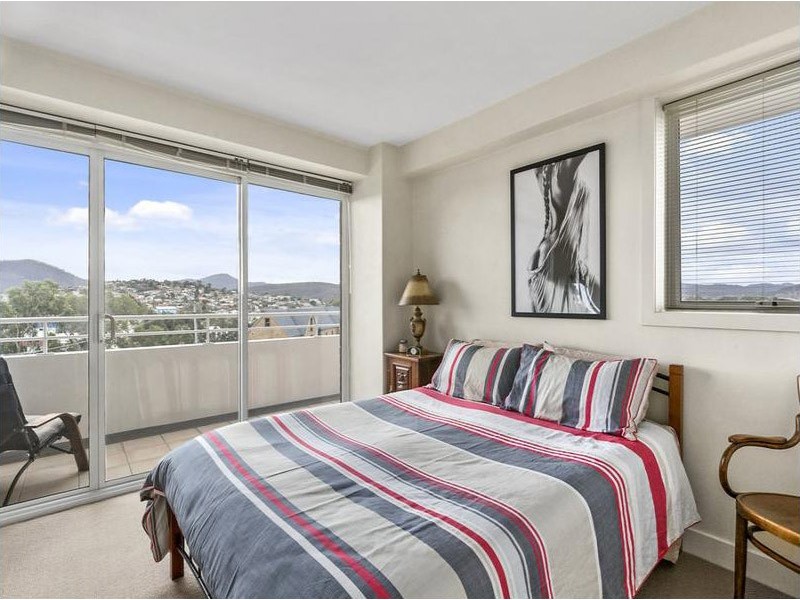 4b/33 Tower Road, New Town TAS 7008