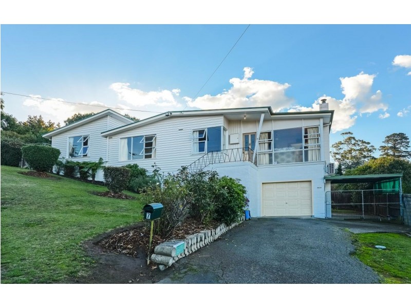 7 Wallong Place, Berriedale TAS 7011
