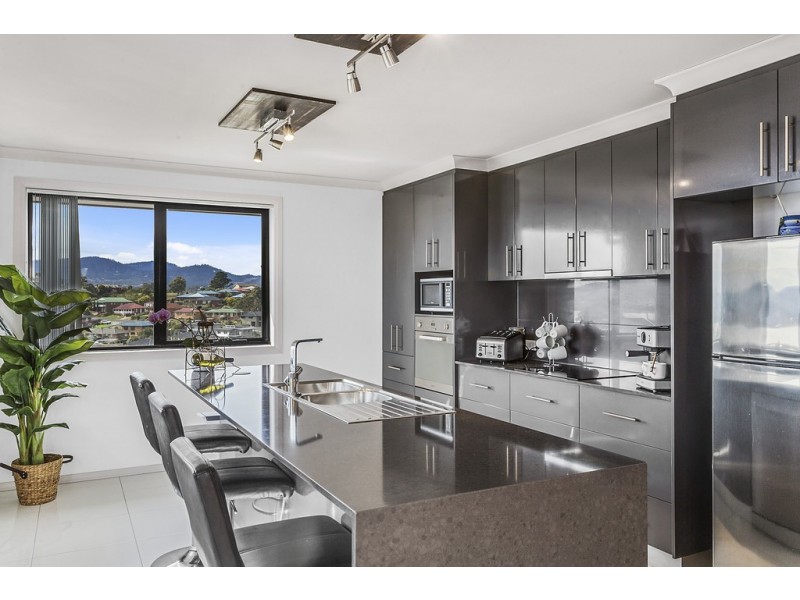 16 Navigators Rise, Granton TAS 7030
