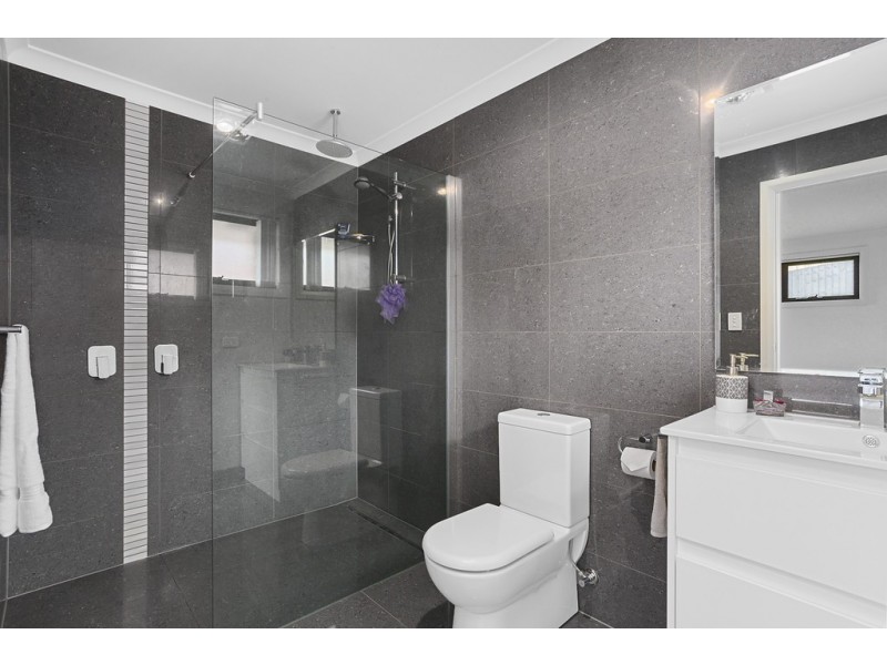 16 Navigators Rise, Granton TAS 7030