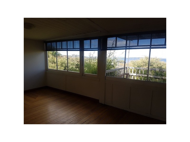2 Blanche Avenue, Blackmans Bay TAS 7052