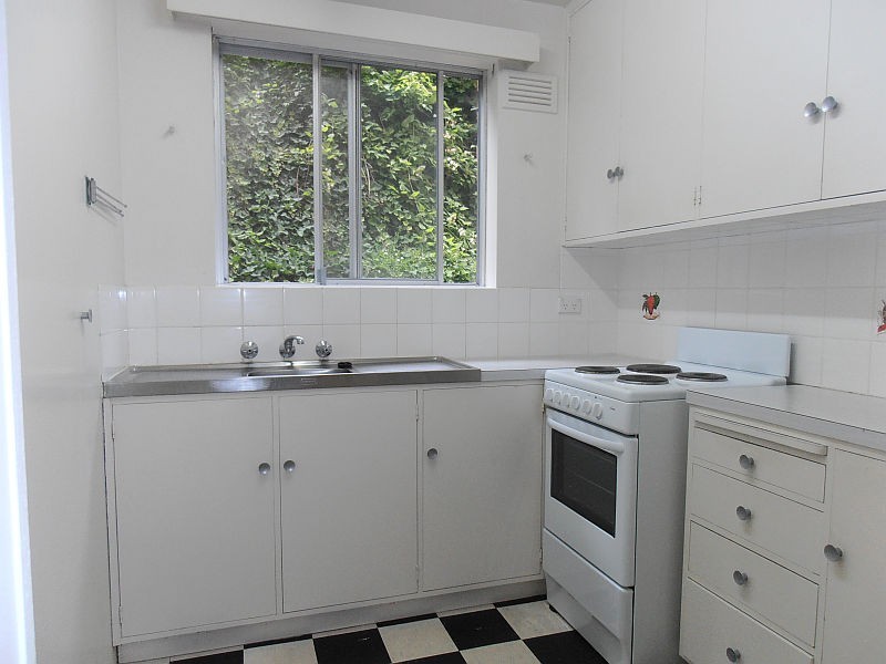 2/50 Marieville Esplanade, Sandy Bay TAS 7005