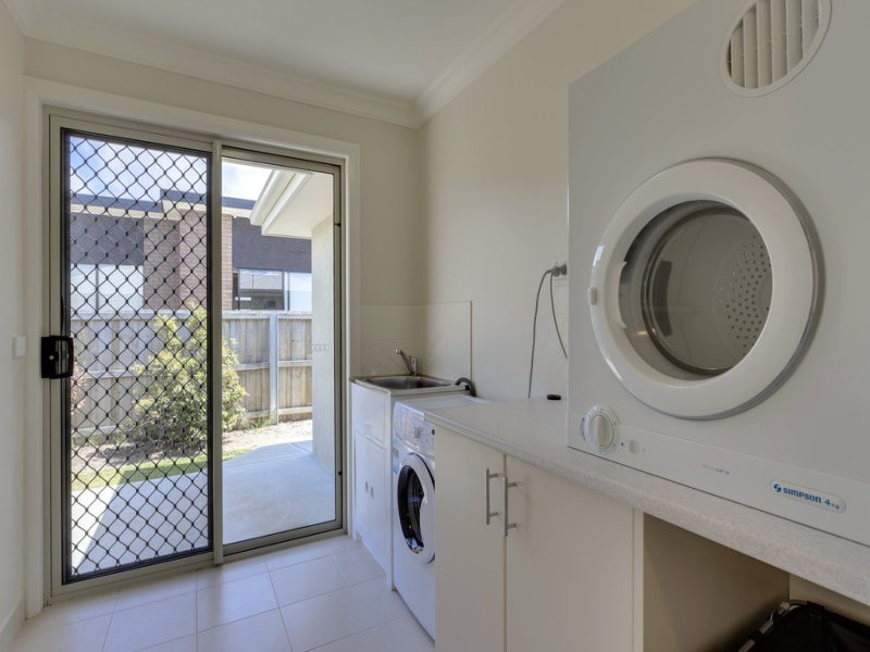 1/53 Incana Drive, Margate TAS 7054