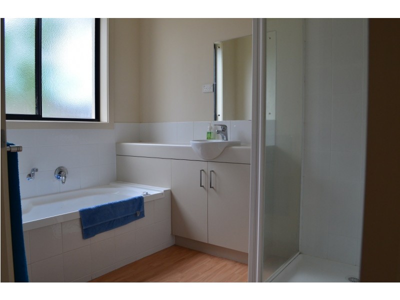 16 Mountain View Drive, Kingston TAS 7050