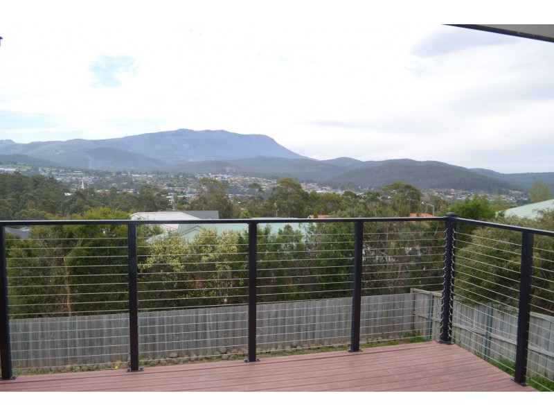 16 Mountain View Drive, Kingston TAS 7050