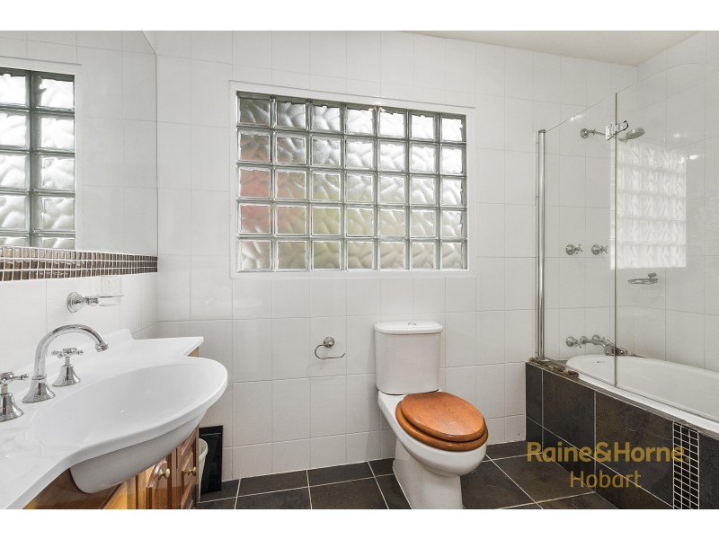 637 Huon Road, South Hobart TAS 7004