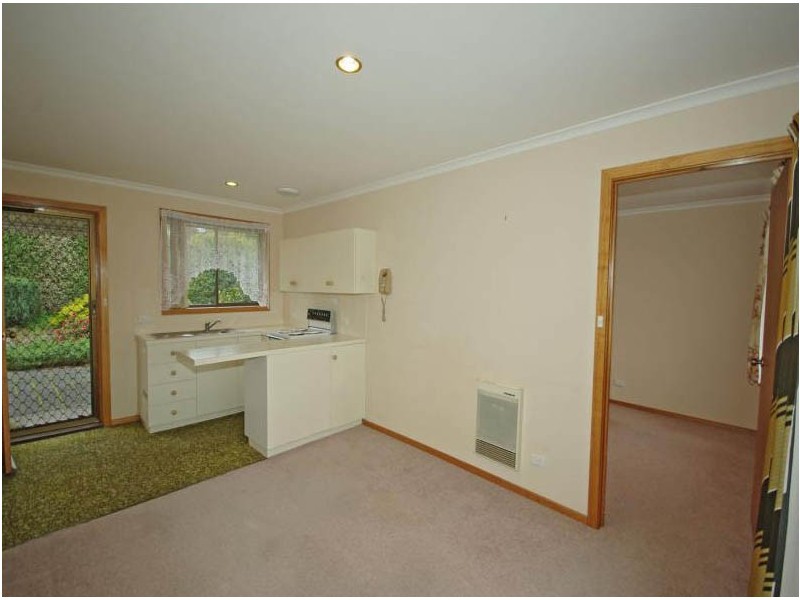 402 Village Drive, Kingston TAS 7050